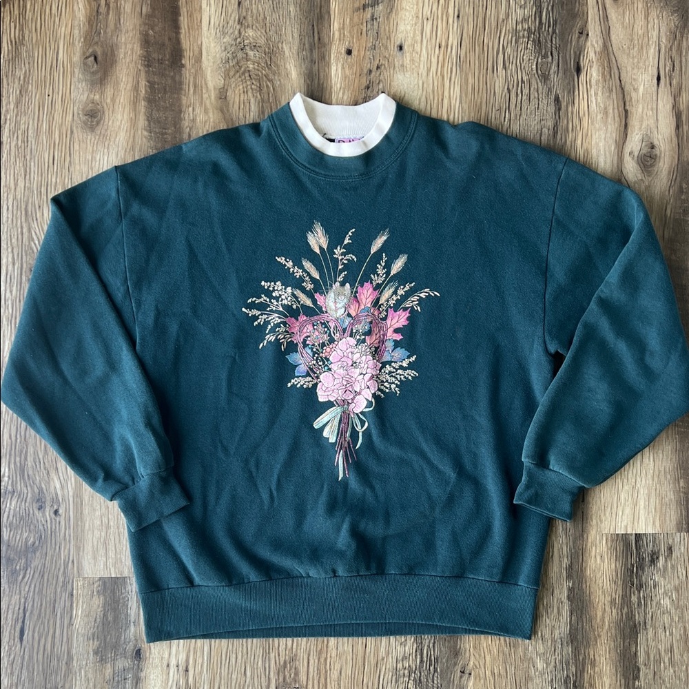 Vintage Field Mouse Floral Bouquet Crewneck Sweatshirt XL
